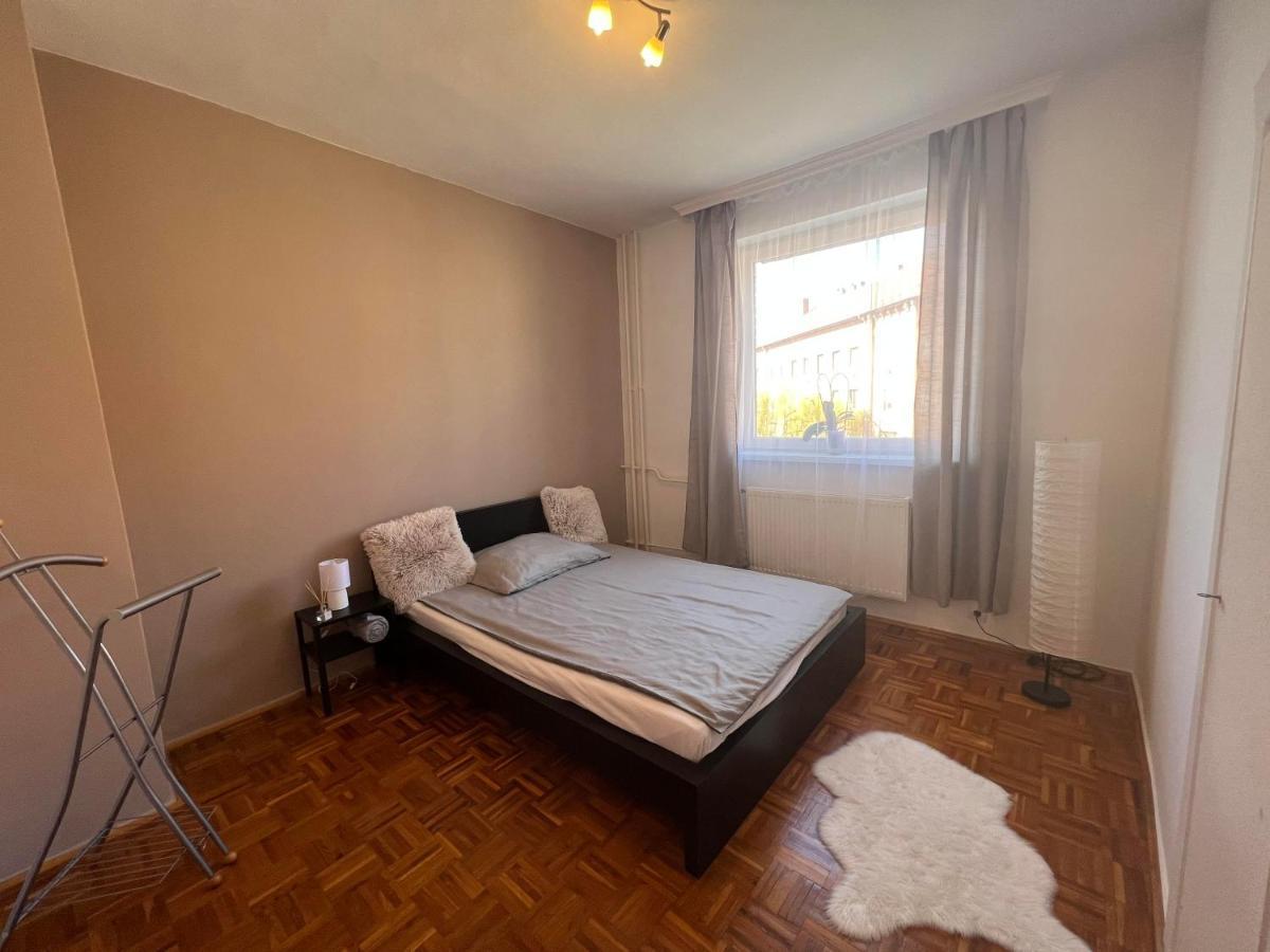 Centrum Szeged Apartman Ngoại thất bức ảnh