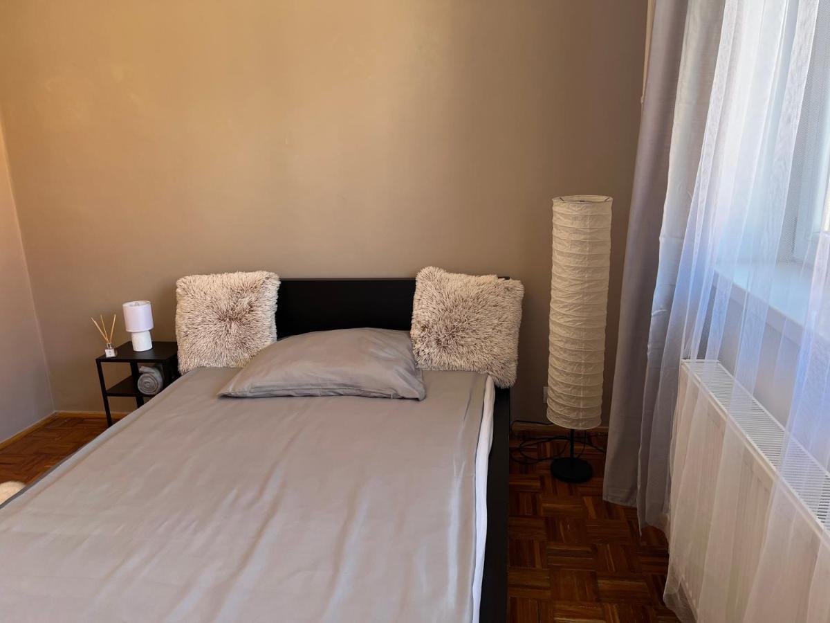 Centrum Szeged Apartman Ngoại thất bức ảnh